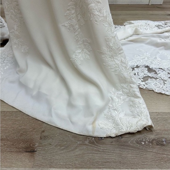 Essence of Australia Wedding Dress Size 10 - Bust: 34 Waist: 29 Hip: 38 - Picture 8 of 8